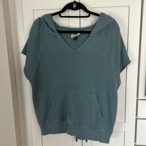 Short sleeve sweatshirt